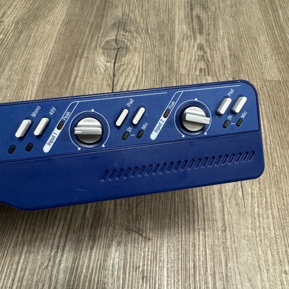 DigiDesign MBox 2 USB Audio Interface (Read) - Picture 5 of 12